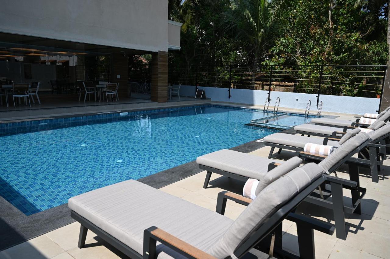 Resort The Lohias, Goa Candolim Esterno foto